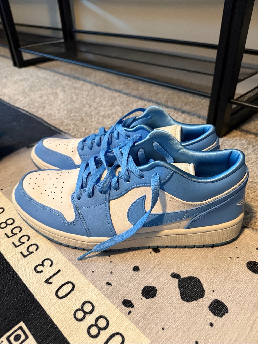 Jordan 1 Low SE UNC - Picture 4 of 7